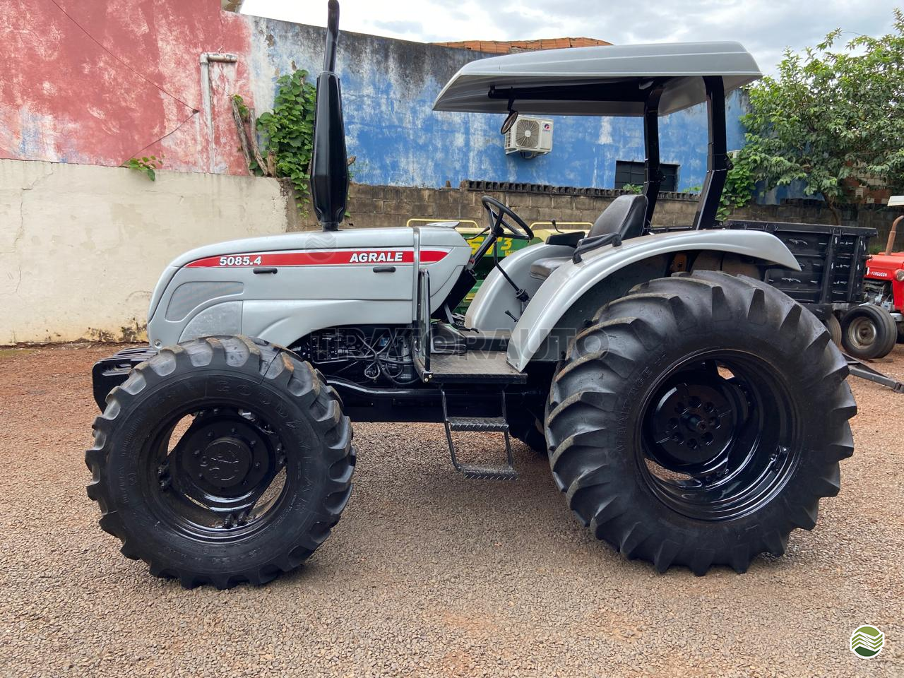 TRATOR AGRALE AGRALE 5085 Tração 4x4 Tratorauto Tratores - Landini UBERLANDIA MINAS GERAIS MG
